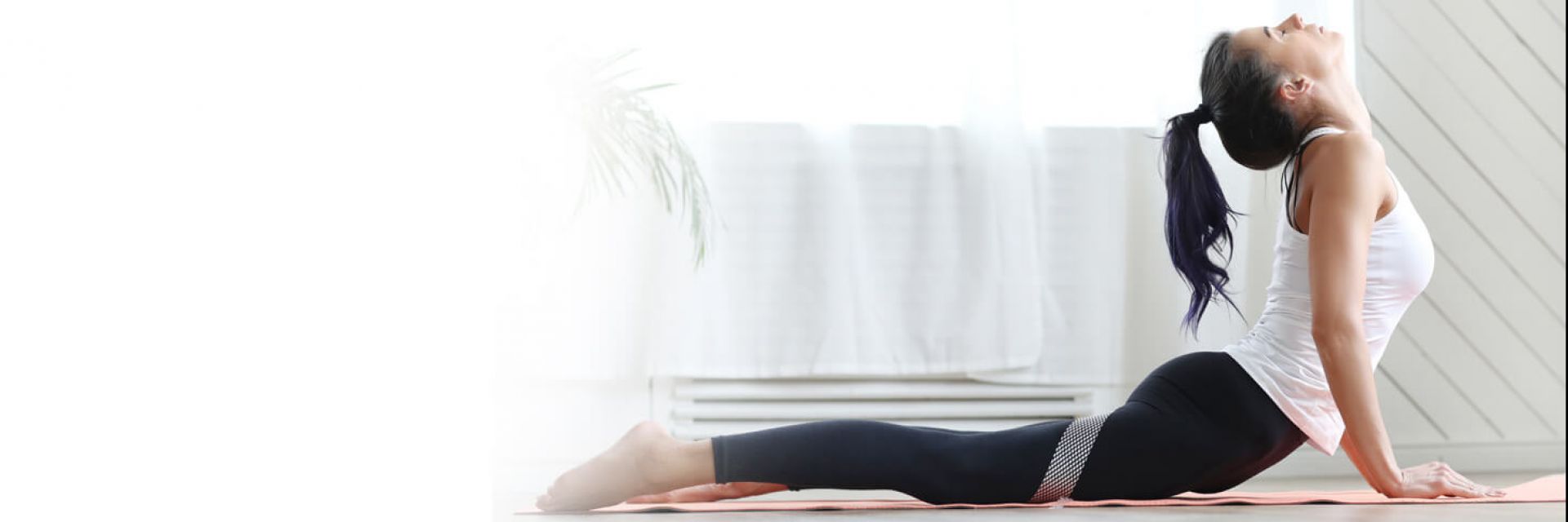 https://www.costadosauipe.com.br/images/news/0401/como-praticar-yoga-topo_1.jpg