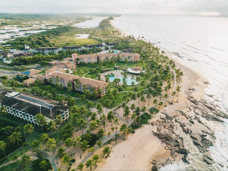 Complexo de hoteis da Costa do Sauípe na beira da praia
